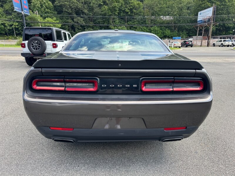 2016 Dodge Challenger SXT - Photo 7 - Rockaway, NJ 07866