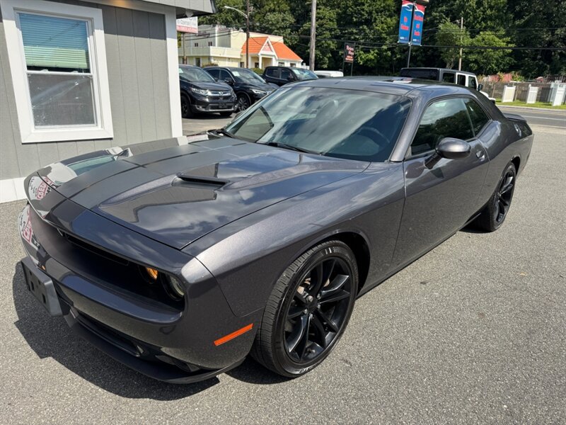 2016 Dodge Challenger SXT - Photo 11 - Rockaway, NJ 07866