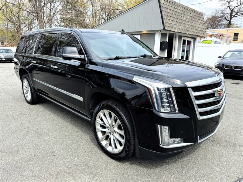 2020 Cadillac Escalade Premium Luxury ESV - Photo 3 - Rockaway, NJ 07866