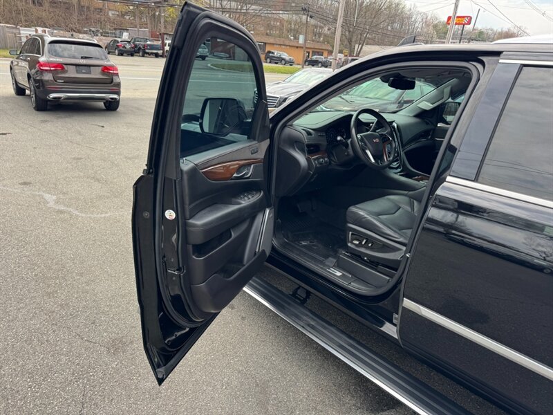 2020 Cadillac Escalade Premium Luxury ESV - Photo 17 - Rockaway, NJ 07866
