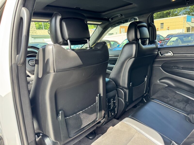 2018 Jeep Grand Cherokee Altitude photo 24
