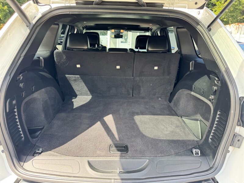 2018 Jeep Grand Cherokee Altitude photo 26
