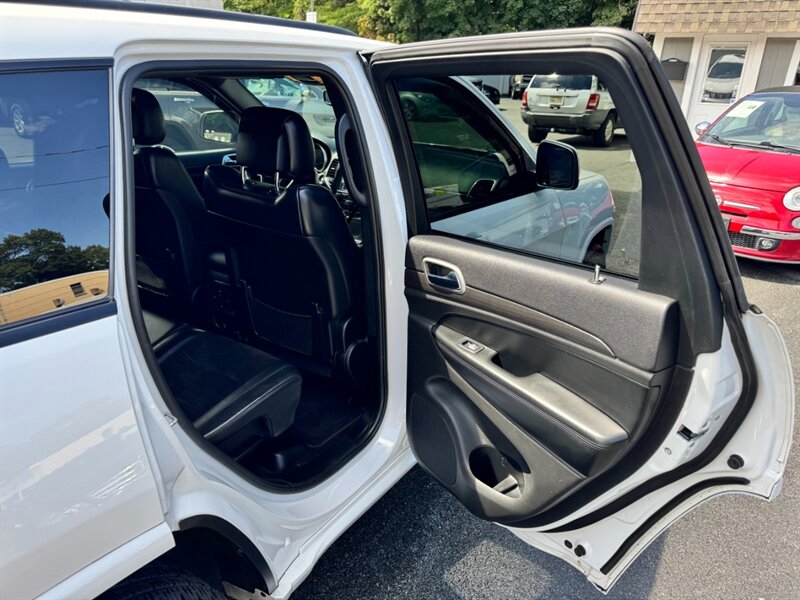 2018 Jeep Grand Cherokee Altitude photo 29
