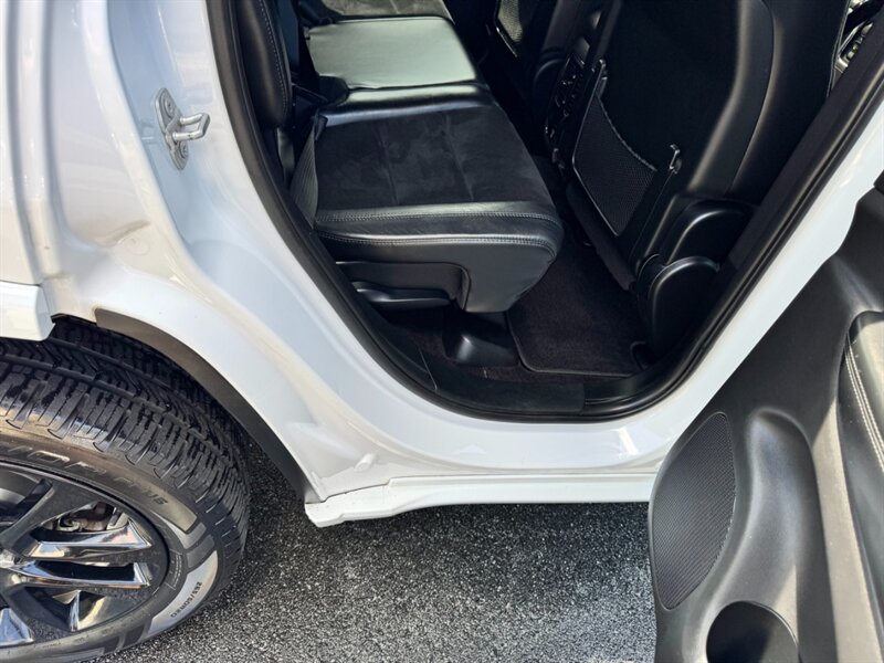2018 Jeep Grand Cherokee Altitude photo 30