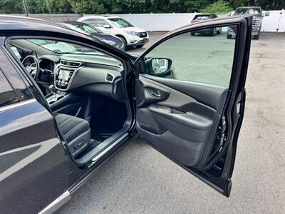 2017 Nissan Murano SV   - Photo 42 - Rockaway, NJ 07866