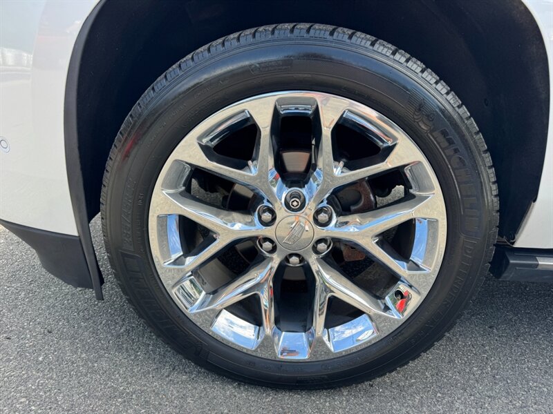 2017 Cadillac Escalade Platinum ESV - Photo 12 - Rockaway, NJ 07866