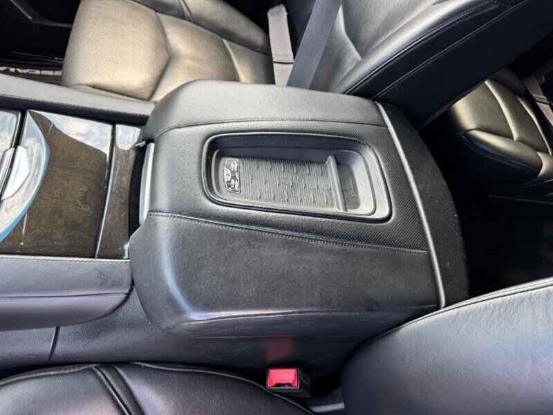 2017 Cadillac Escalade Platinum ESV - Photo 31 - Rockaway, NJ 07866