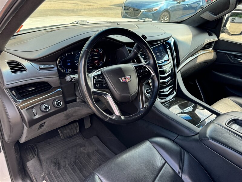 2017 Cadillac Escalade Platinum ESV - Photo 25 - Rockaway, NJ 07866