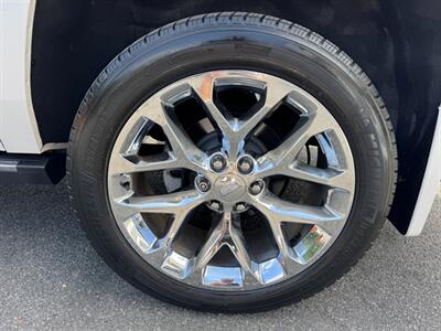2017 Cadillac Escalade Platinum ESV - Photo 13 - Rockaway, NJ 07866
