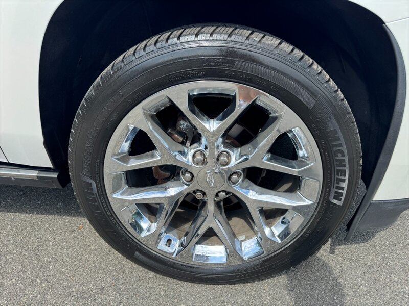 2017 Cadillac Escalade Platinum ESV - Photo 16 - Rockaway, NJ 07866