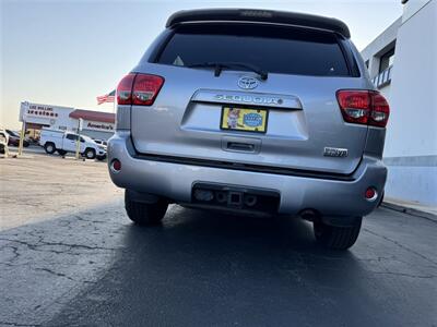 2014 Toyota Sequoia SR5  4WD 3RD ROW PROCOMP ALLTERRAIN SUNROOF BU CAMERA - Photo 5 - San Diego, CA 92121-2523