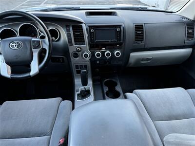 2014 Toyota Sequoia SR5  4WD 3RD ROW PROCOMP ALLTERRAIN SUNROOF BU CAMERA - Photo 8 - San Diego, CA 92121-2523