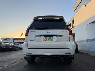 2009 Lexus GX 470  4WD WHITE/GRAY FULLY SERVICED SUPER CLEAN - Photo 6 - San Diego, CA 92121-2523