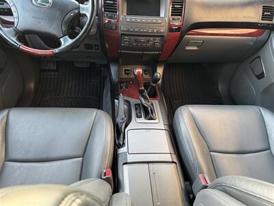 2009 Lexus GX 470  4WD WHITE/GRAY FULLY SERVICED SUPER CLEAN - Photo 9 - San Diego, CA 92121-2523