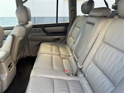 2006 Toyota Land Cruiser  4WD ONE OWNER LOW MILES SUPER CLEAN - Photo 17 - San Diego, CA 92121-2523