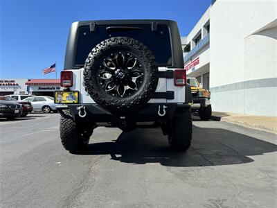 2014 Jeep Wrangler UNLIMITED Sport  4WD BUMPERS WINCH CarPlay One Owner Like New - Photo 5 - San Diego, CA 92121-2523