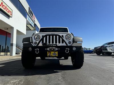 2014 Jeep Wrangler UNLIMITED Sport  4WD BUMPERS WINCH CarPlay One Owner Like New - Photo 3 - San Diego, CA 92121-2523