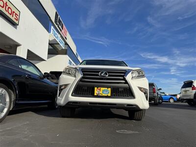 2015 Lexus GX 460 Premium  4WD ONE OWNER LEATHER WHITE/BLACK INTERIOR - Photo 3 - San Diego, CA 92121-2523