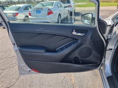 2015 Kia Forte EX   - Photo 30 - Cincinnati, OH 45231