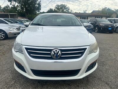 2009 Volkswagen CC Sport   - Photo 2 - Cincinnati, OH 45231