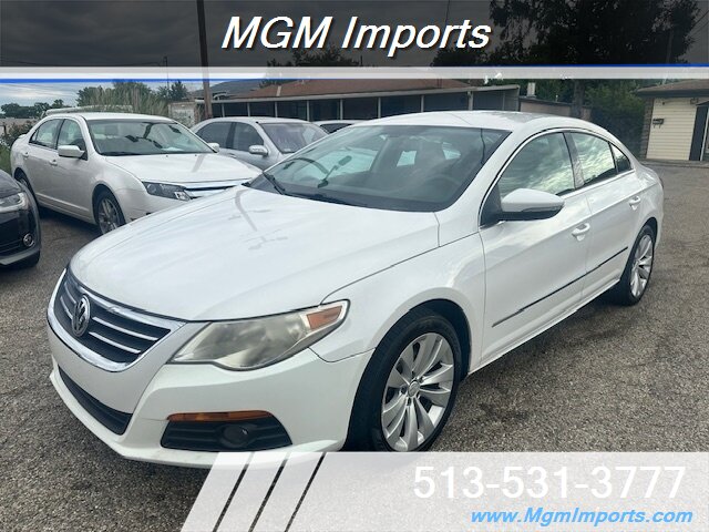 2009 Volkswagen CC Sport - Photo 1 - Cincinnati, OH 45231
