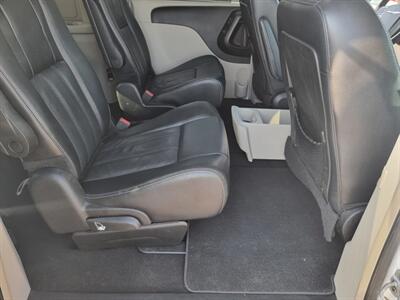 2014 Chrysler Town & Country Touring-L   - Photo 31 - Cincinnati, OH 45231