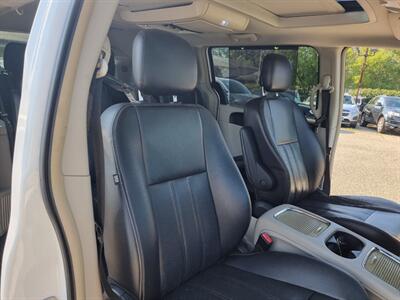 2014 Chrysler Town & Country Touring-L   - Photo 34 - Cincinnati, OH 45231
