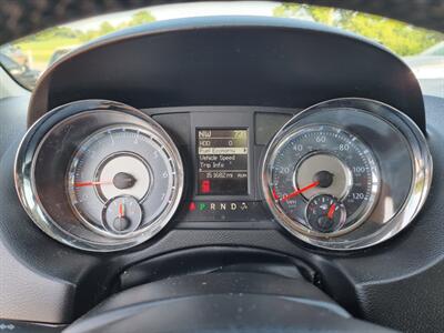 2014 Chrysler Town & Country Touring-L   - Photo 12 - Cincinnati, OH 45231