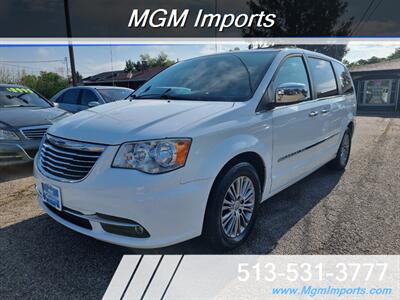 2014 Chrysler Town & Country Touring-L   - Photo 1 - Cincinnati, OH 45231