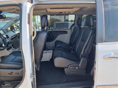 2014 Chrysler Town & Country Touring-L   - Photo 22 - Cincinnati, OH 45231