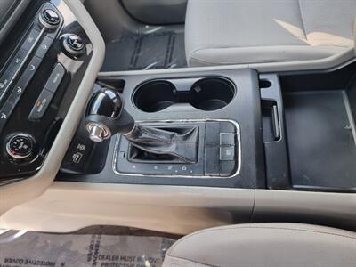 2016 Kia Sedona LX - Photo 15 - Cincinnati, OH 45231