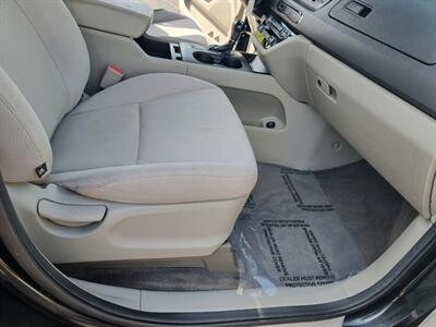 2016 Kia Sedona LX - Photo 31 - Cincinnati, OH 45231