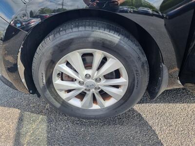 2016 Kia Sedona LX - Photo 36 - Cincinnati, OH 45231