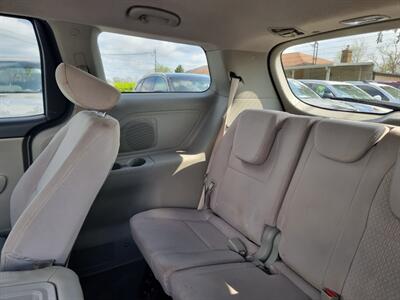 2016 Kia Sedona LX - Photo 24 - Cincinnati, OH 45231