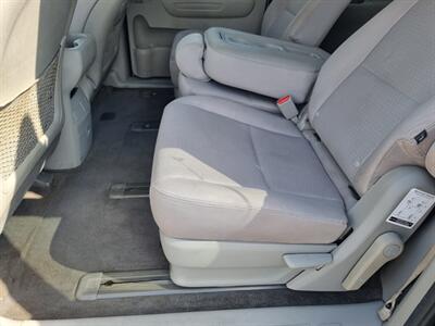 2016 Kia Sedona LX - Photo 22 - Cincinnati, OH 45231