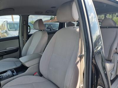 2016 Kia Sedona LX - Photo 18 - Cincinnati, OH 45231