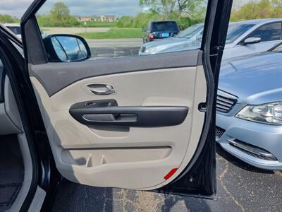 2016 Kia Sedona LX - Photo 32 - Cincinnati, OH 45231