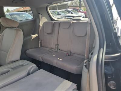 2016 Kia Sedona LX - Photo 23 - Cincinnati, OH 45231