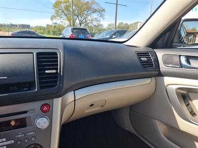 2009 Subaru Legacy 2.5i Special Edition   - Photo 16 - Cincinnati, OH 45231