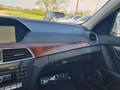 2013 Mercedes-Benz C 300 4MATIC   - Photo 17 - Cincinnati, OH 45231