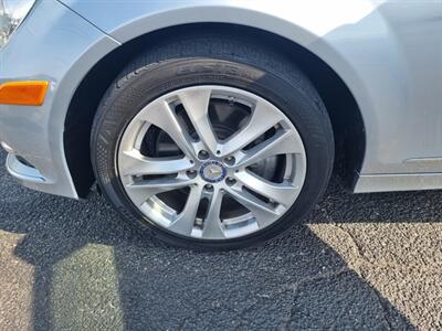 2013 Mercedes-Benz C 300 4MATIC   - Photo 38 - Cincinnati, OH 45231