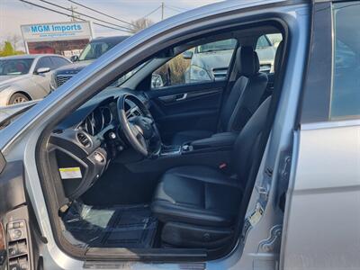 2013 Mercedes-Benz C 300 4MATIC   - Photo 8 - Cincinnati, OH 45231