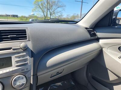 2011 Toyota Camry LE   - Photo 15 - Cincinnati, OH 45231