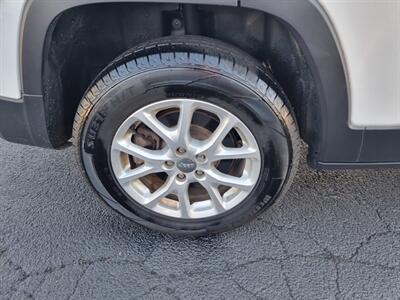 2015 Jeep Cherokee Sport - Photo 38 - Cincinnati, OH 45231