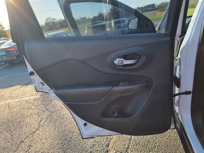 2015 Jeep Cherokee Sport - Photo 32 - Cincinnati, OH 45231