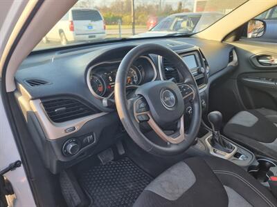 2015 Jeep Cherokee Sport - Photo 9 - Cincinnati, OH 45231