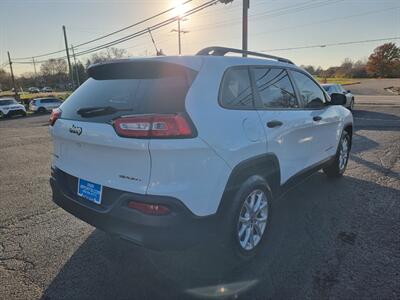 2015 Jeep Cherokee Sport - Photo 5 - Cincinnati, OH 45231