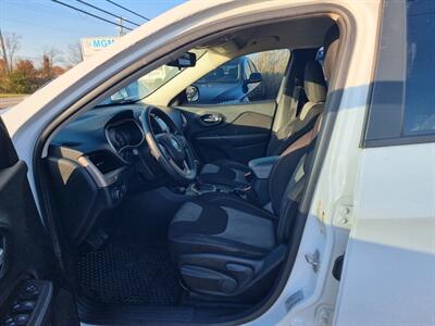 2015 Jeep Cherokee Sport - Photo 8 - Cincinnati, OH 45231