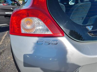 2011 Volvo C30 T5 R-Design - Photo 36 - Cincinnati, OH 45231