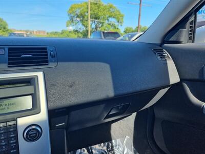2011 Volvo C30 T5 R-Design - Photo 16 - Cincinnati, OH 45231